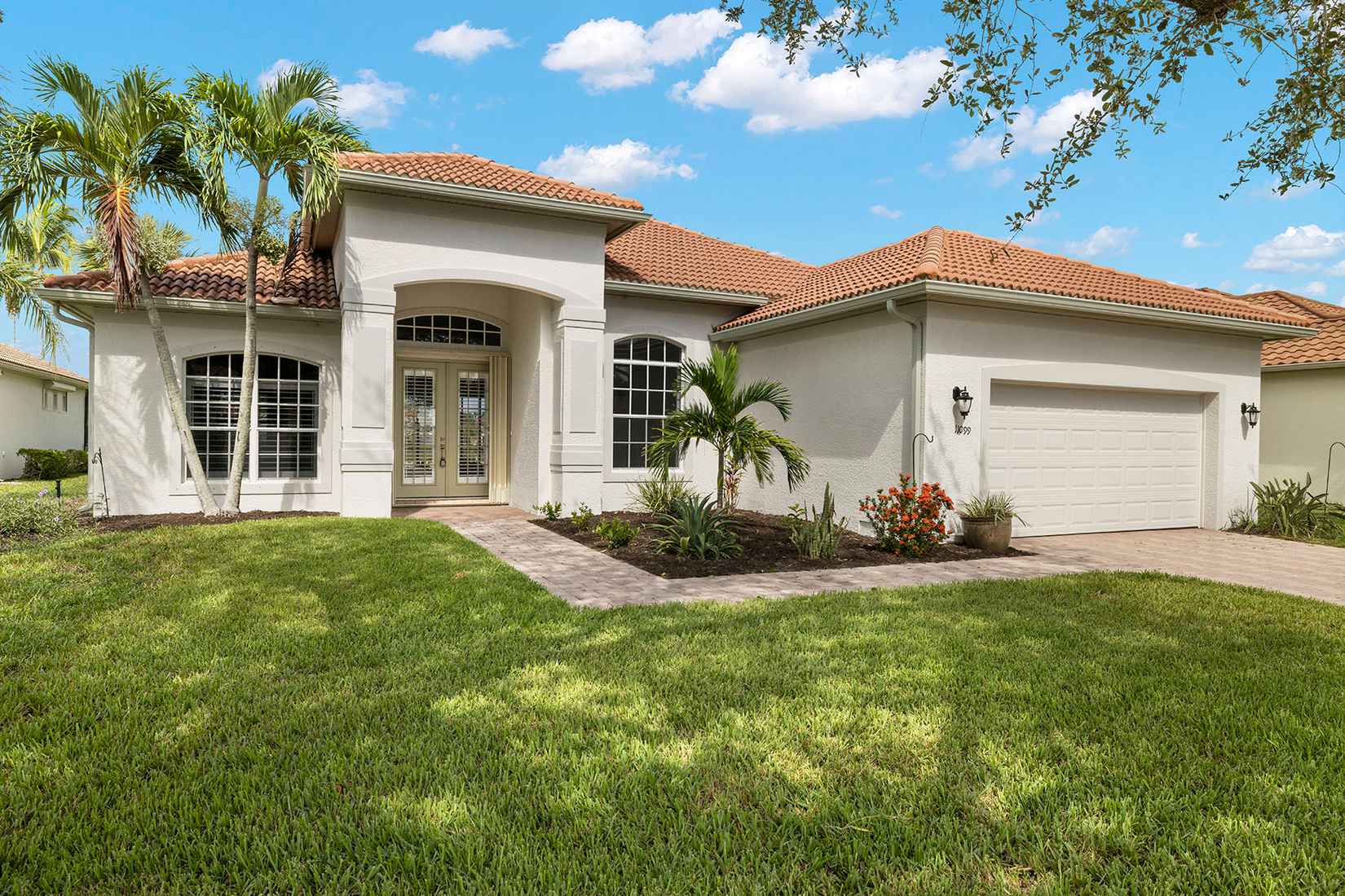 11099 Sea Tropic Ln  