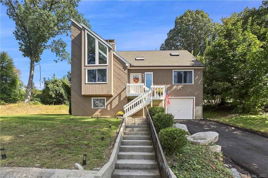 35 Twilight Ln  
