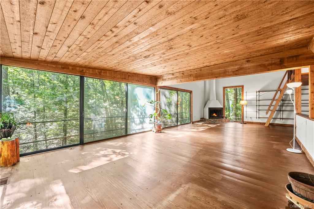 219 Kitchawan Rd  