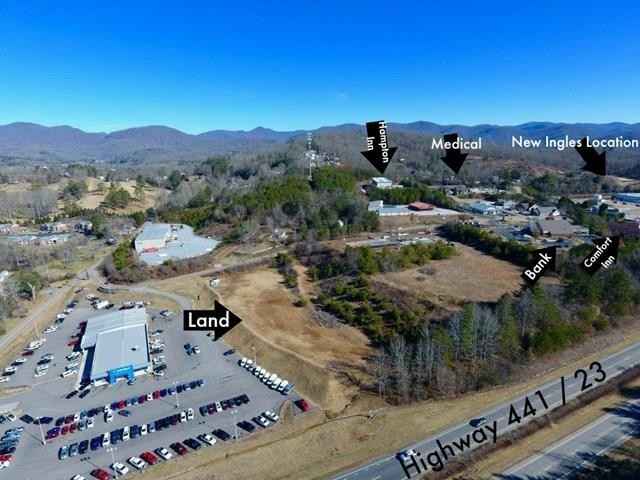 3a 3b Cunningham Rd  