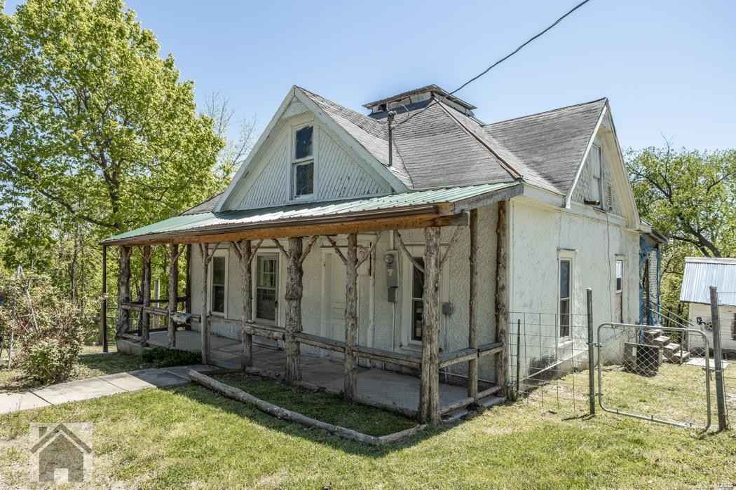 108 East Maple St  