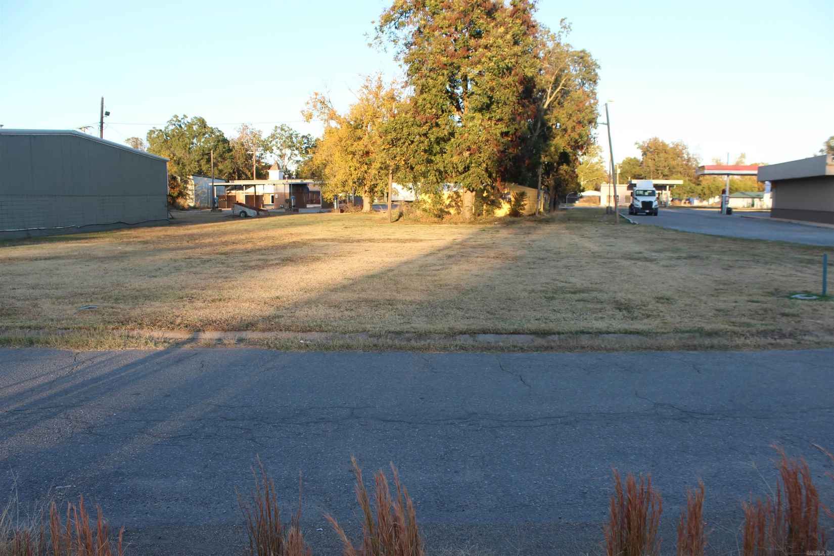 300 S JOCELYN St  