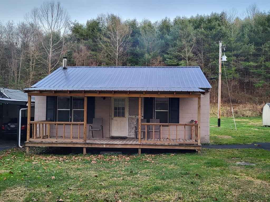 141 Line Rd  