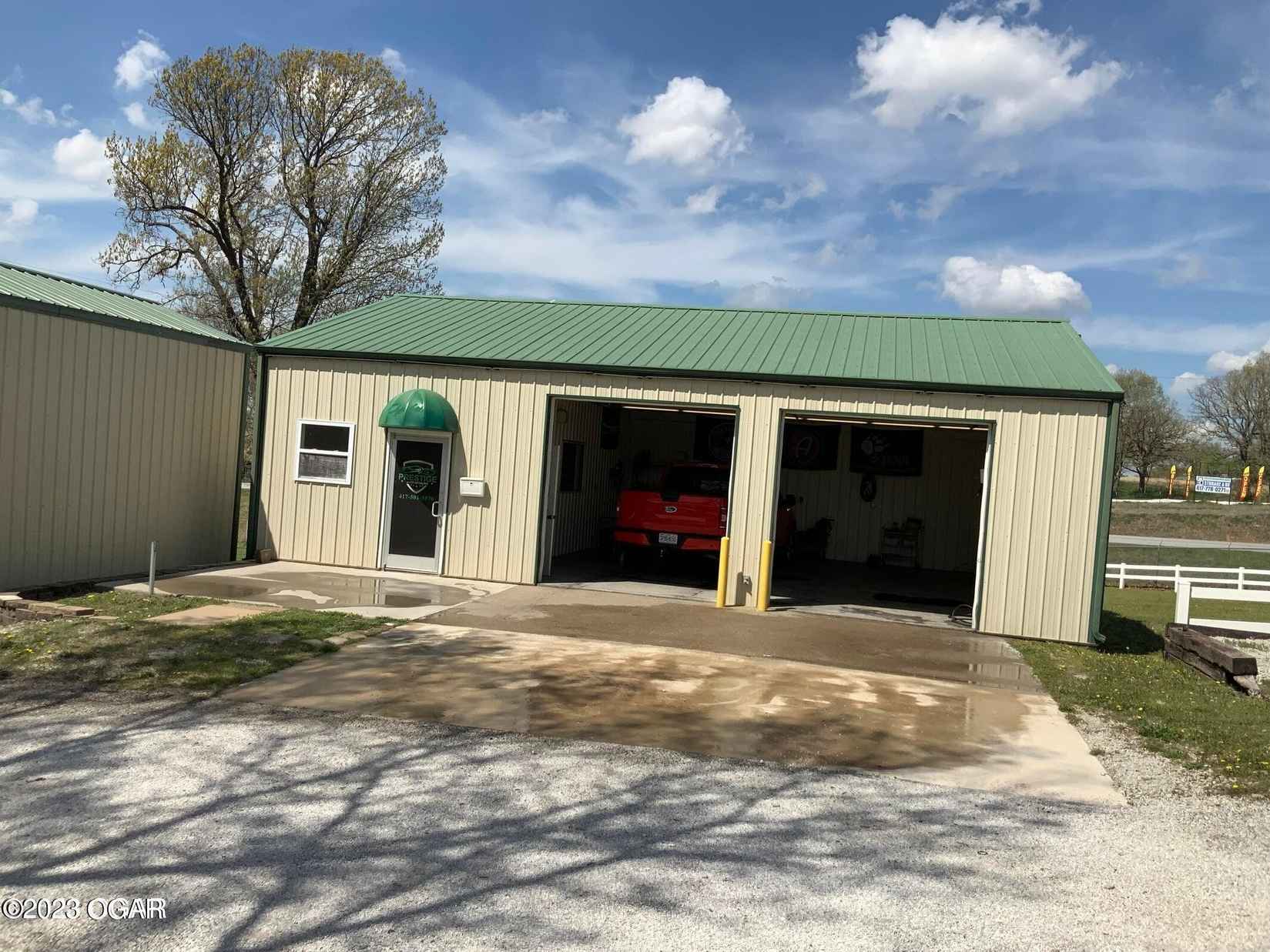 3323 Kentucky Rd  