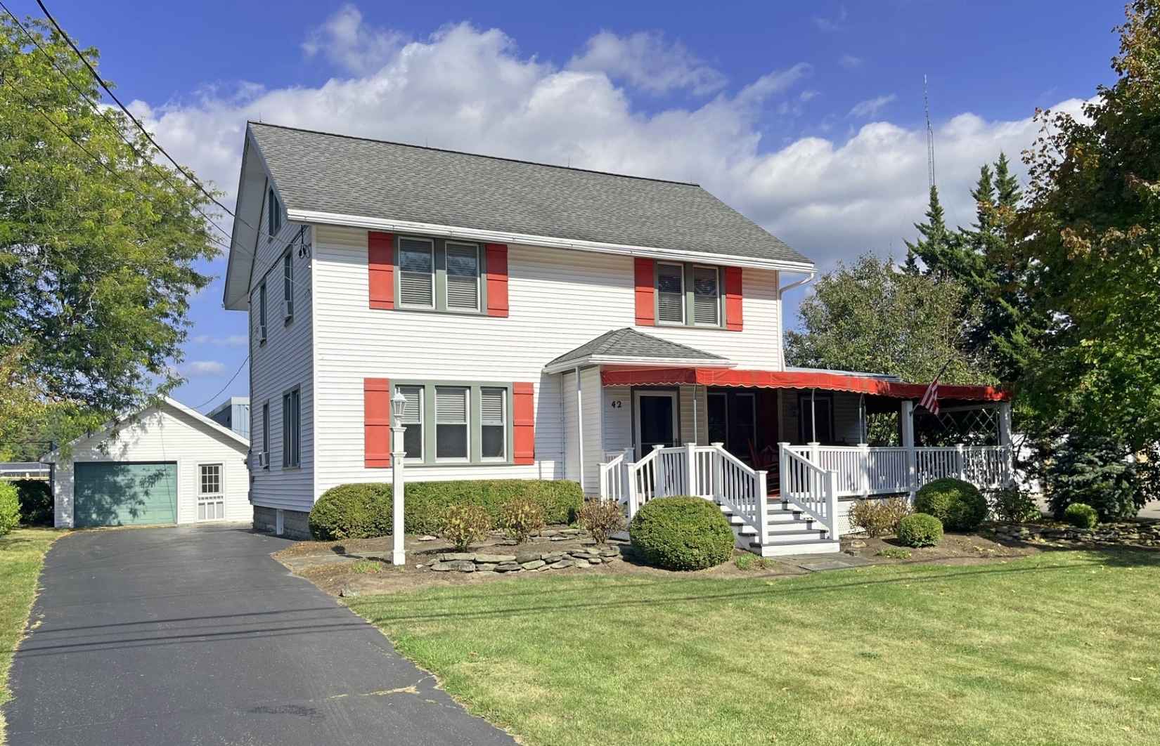 42 Main St  