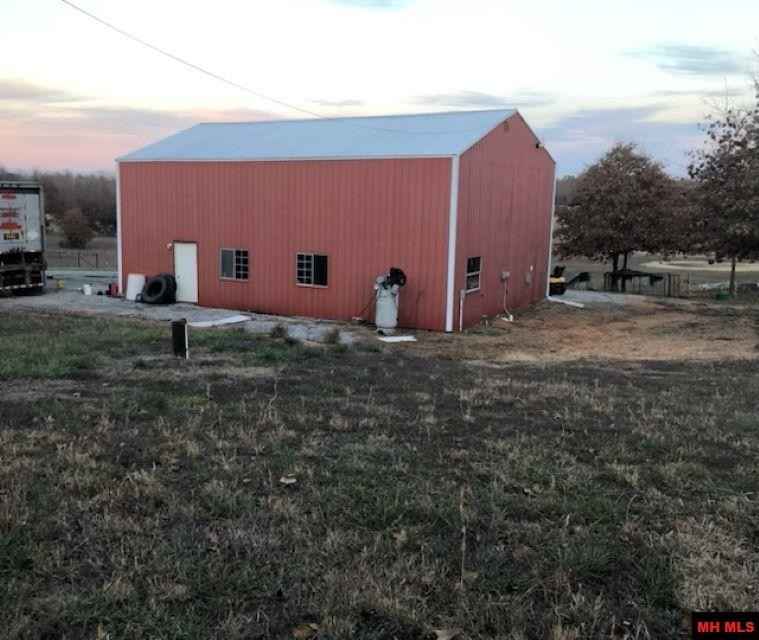 1289 W HWY 87  
