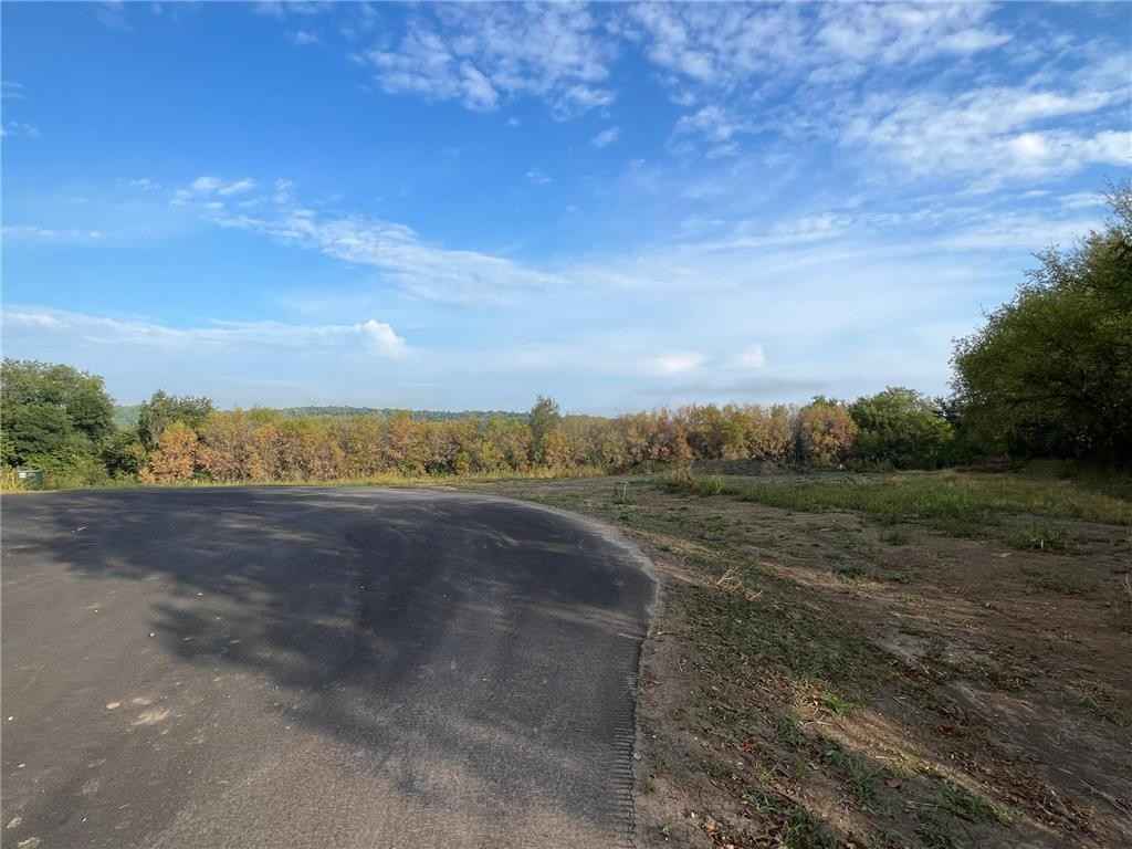 938 Windermere Dr SW  