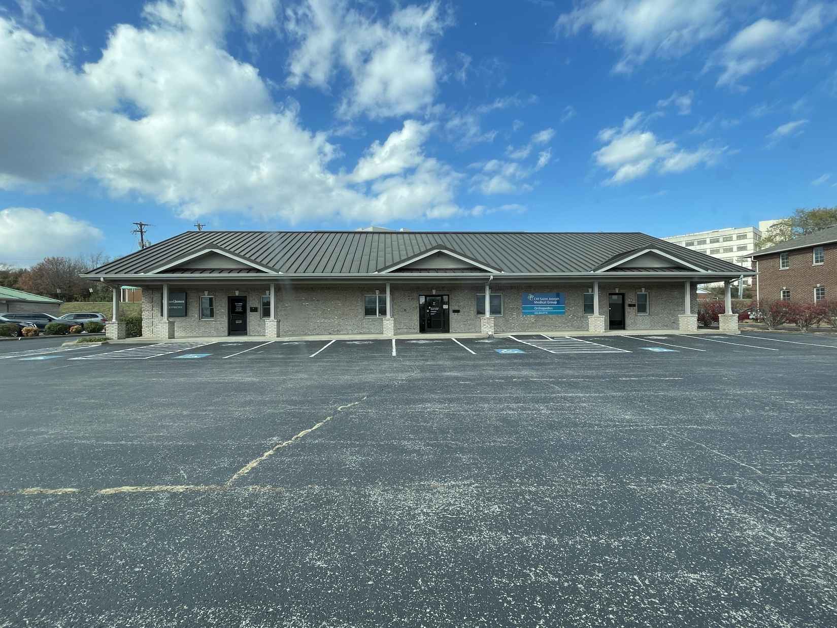 118 Tradepark Dr  