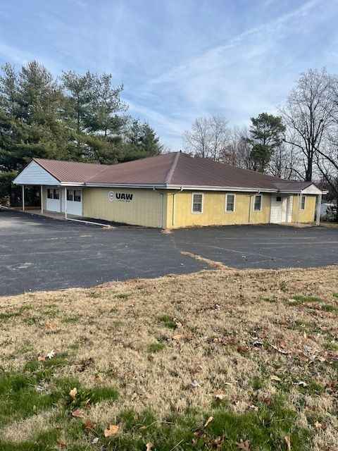 405 Park Ln  