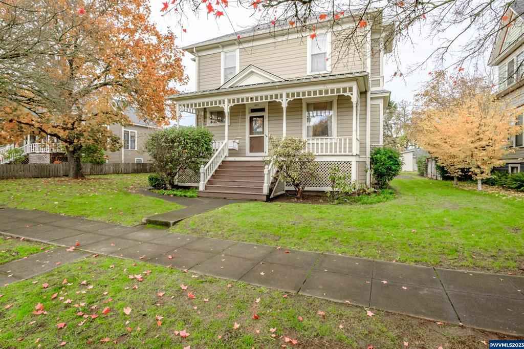 805 5th Ave SW  