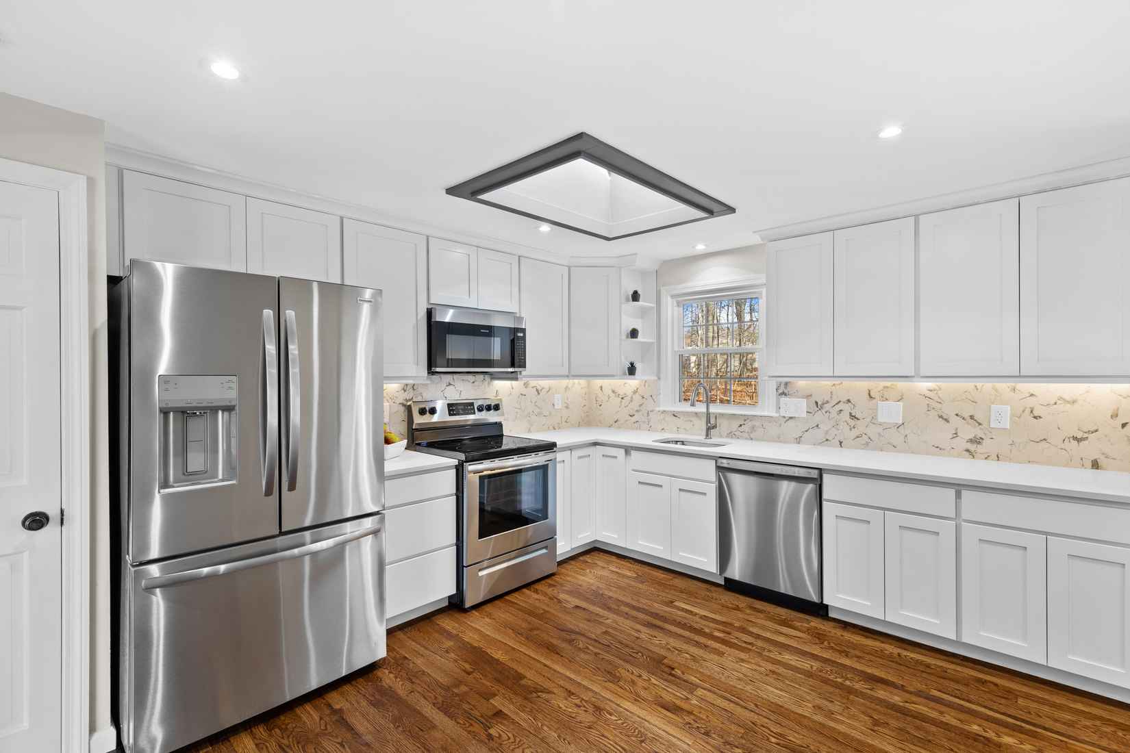 87 Birchwood Dr  