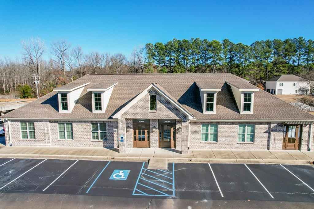 2718 West Oxford Loop Ste 185  