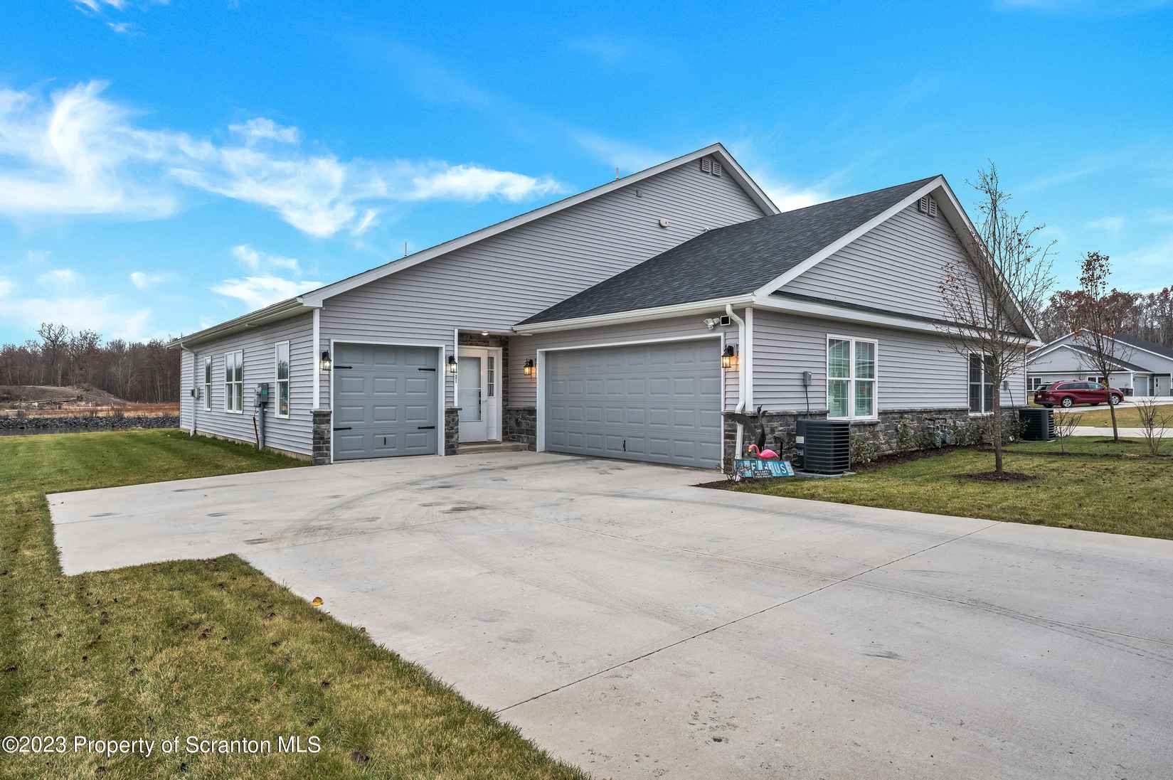 171 Golden Gate Cir Cir  