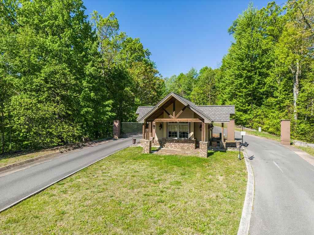 156 WESTRIDGE TRL  