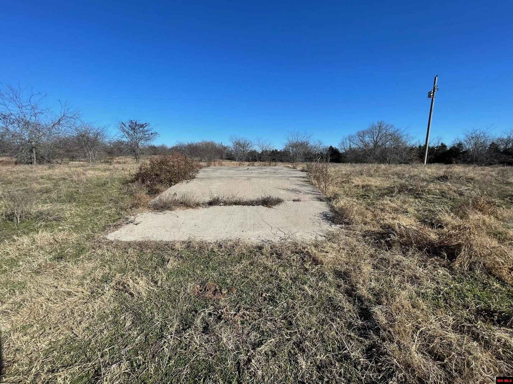 001-09863-001 MC 8036  