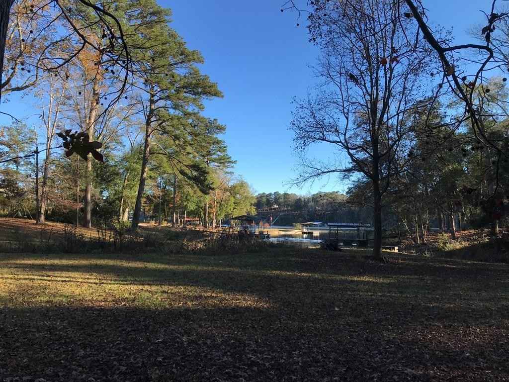 890 Lakefront Dr  