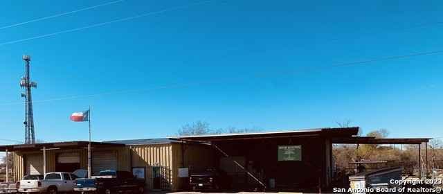 5701 N Fm 3465  