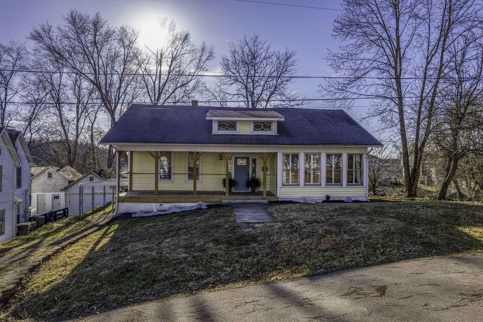 31 North Grandview  