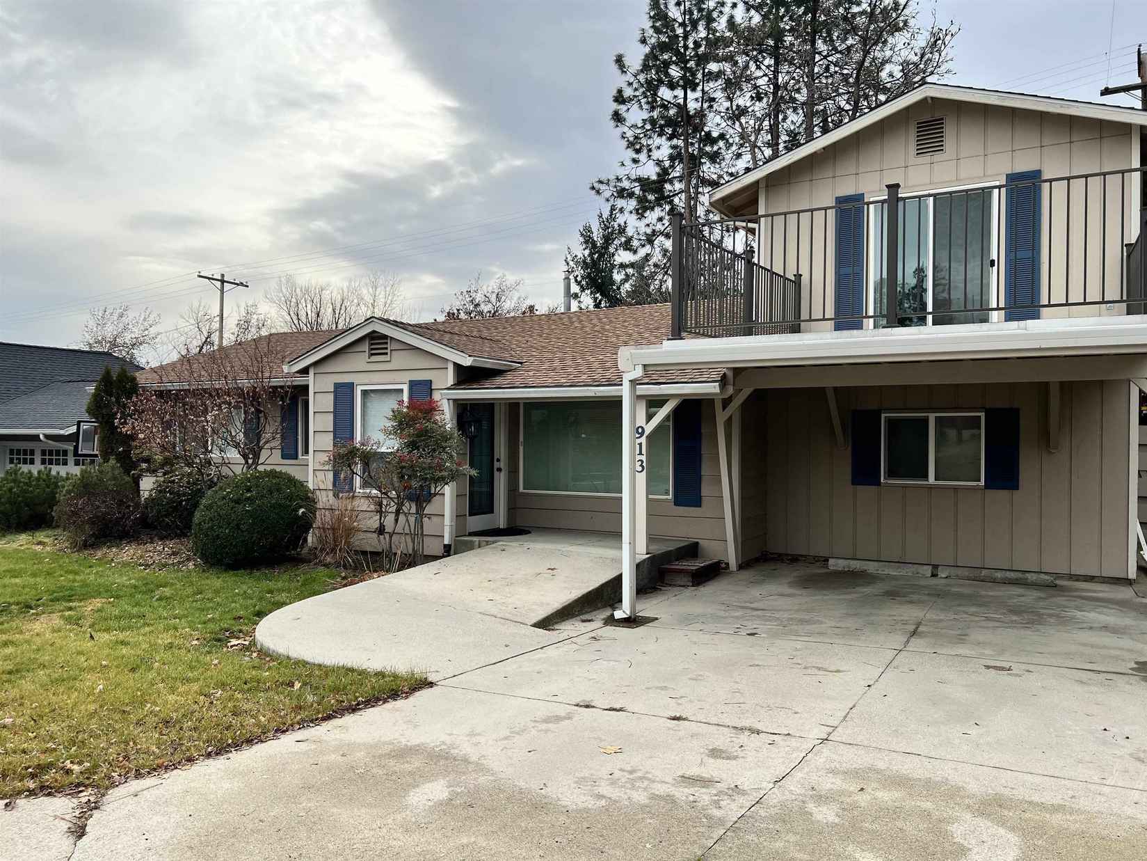 913 Yama St  