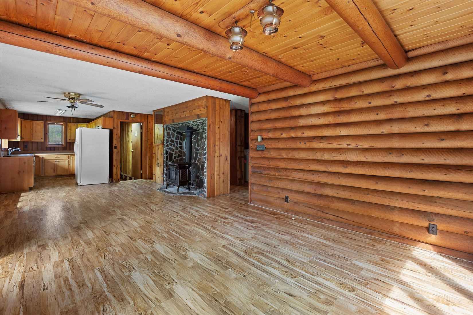 2126 Sleeping Child Rd  