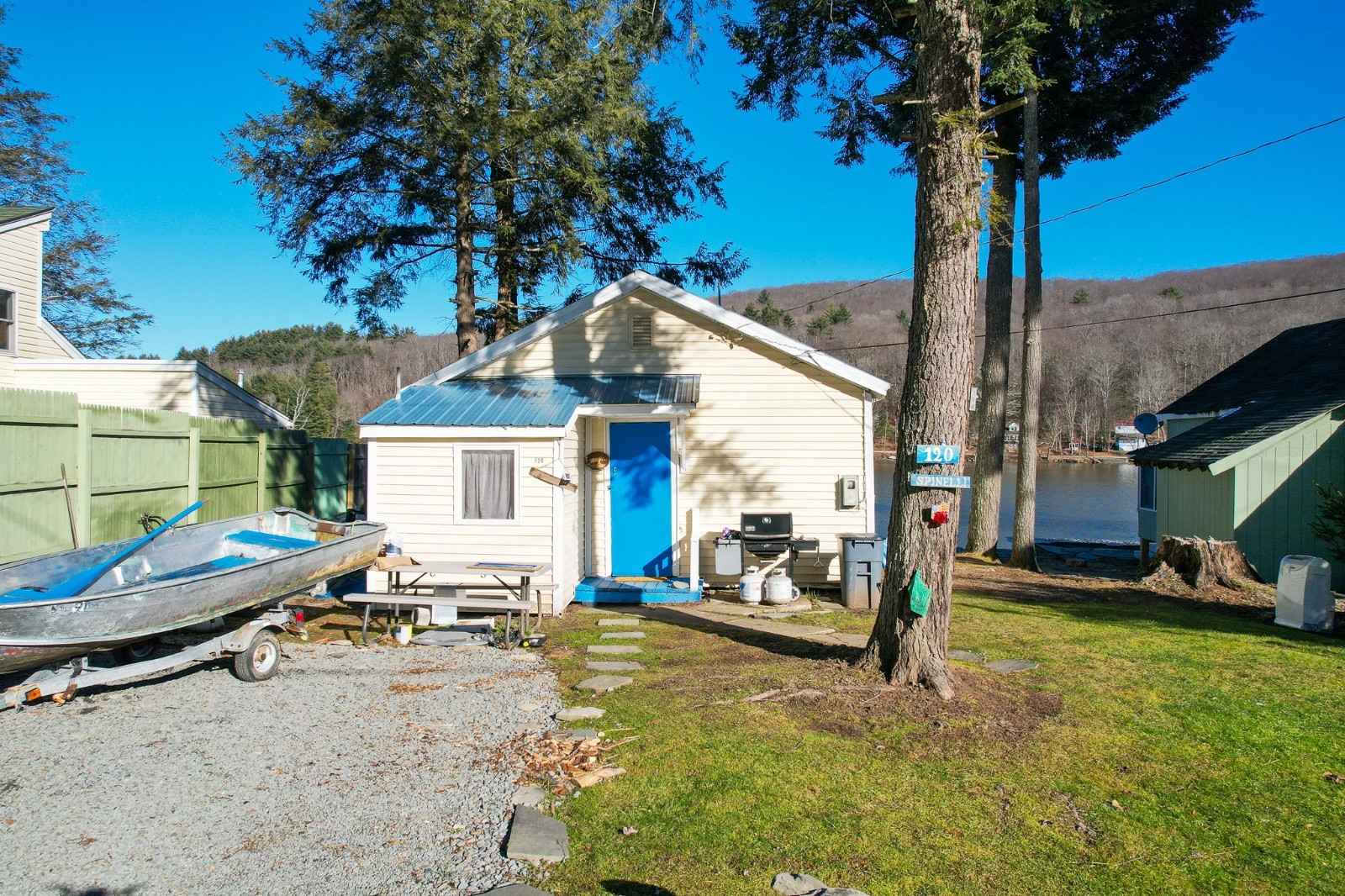 120 Silver Lake Spur  