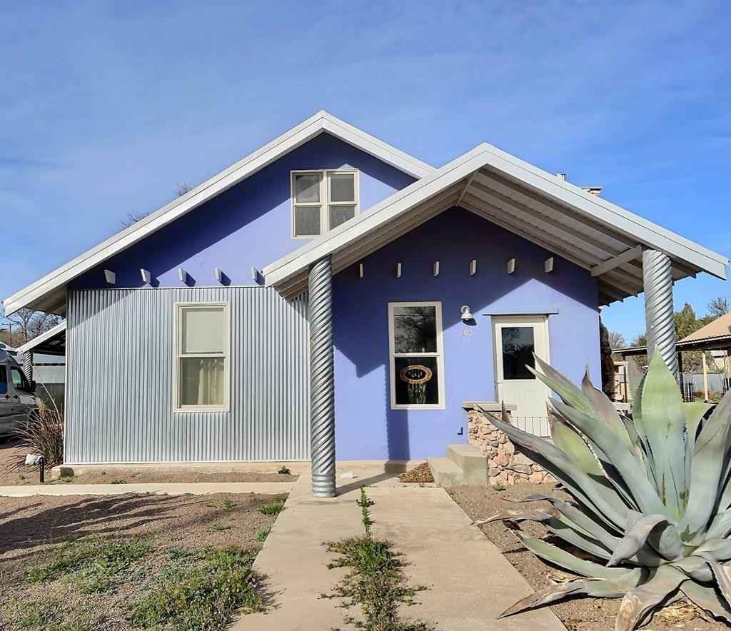 803 N Gonzales St  