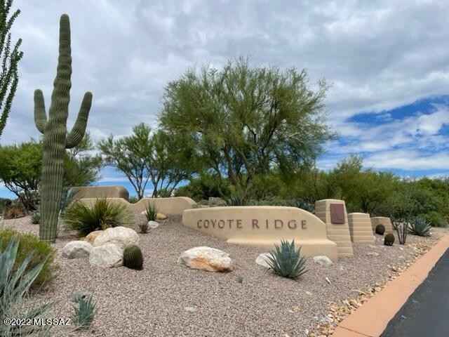 588 W Red Mtn Pl  