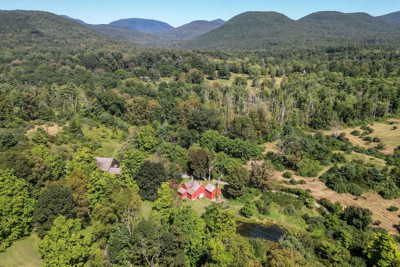 16-26 Shultis Brook Rd  