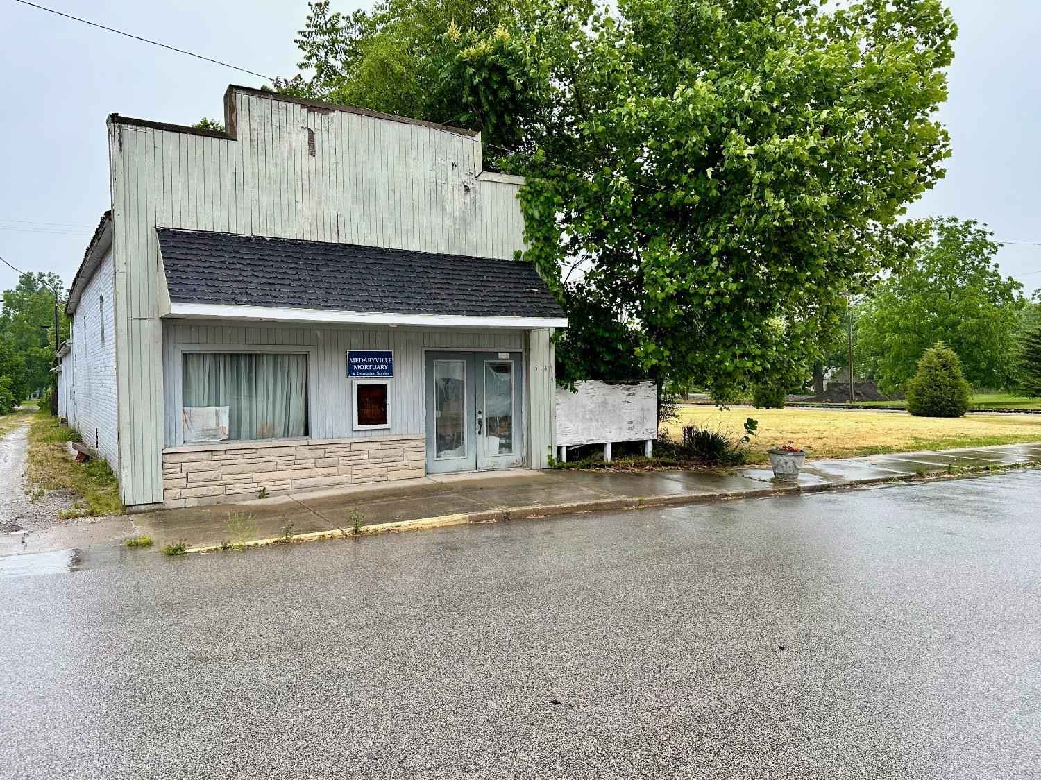 514 E Main St  