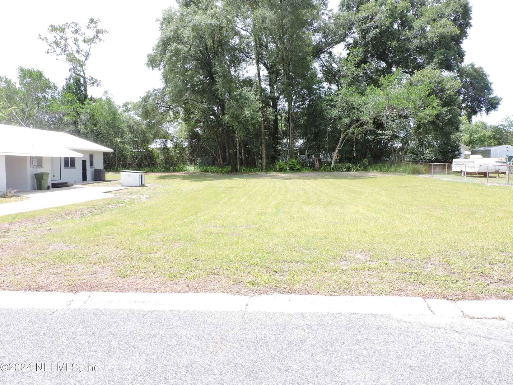 2009b LAUREL St  