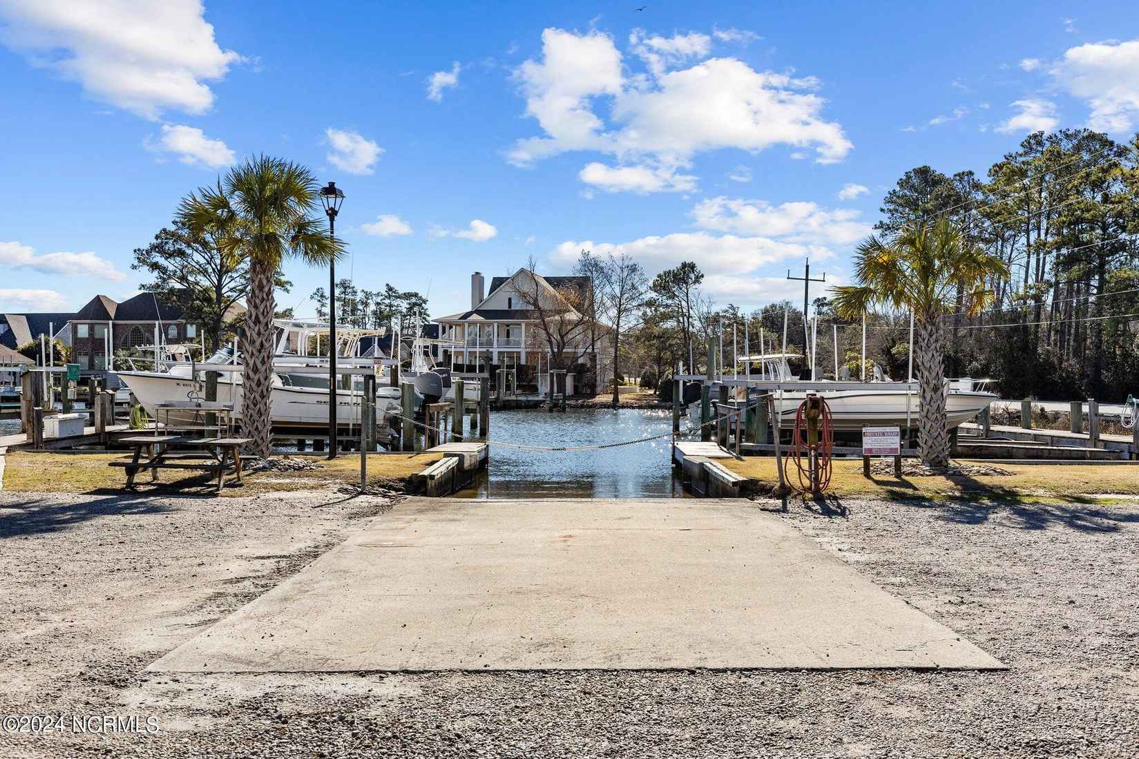 107 Grady Ct  