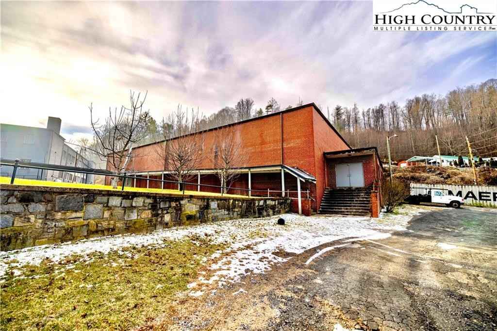 9700 NC Hwy 194 Hwy  