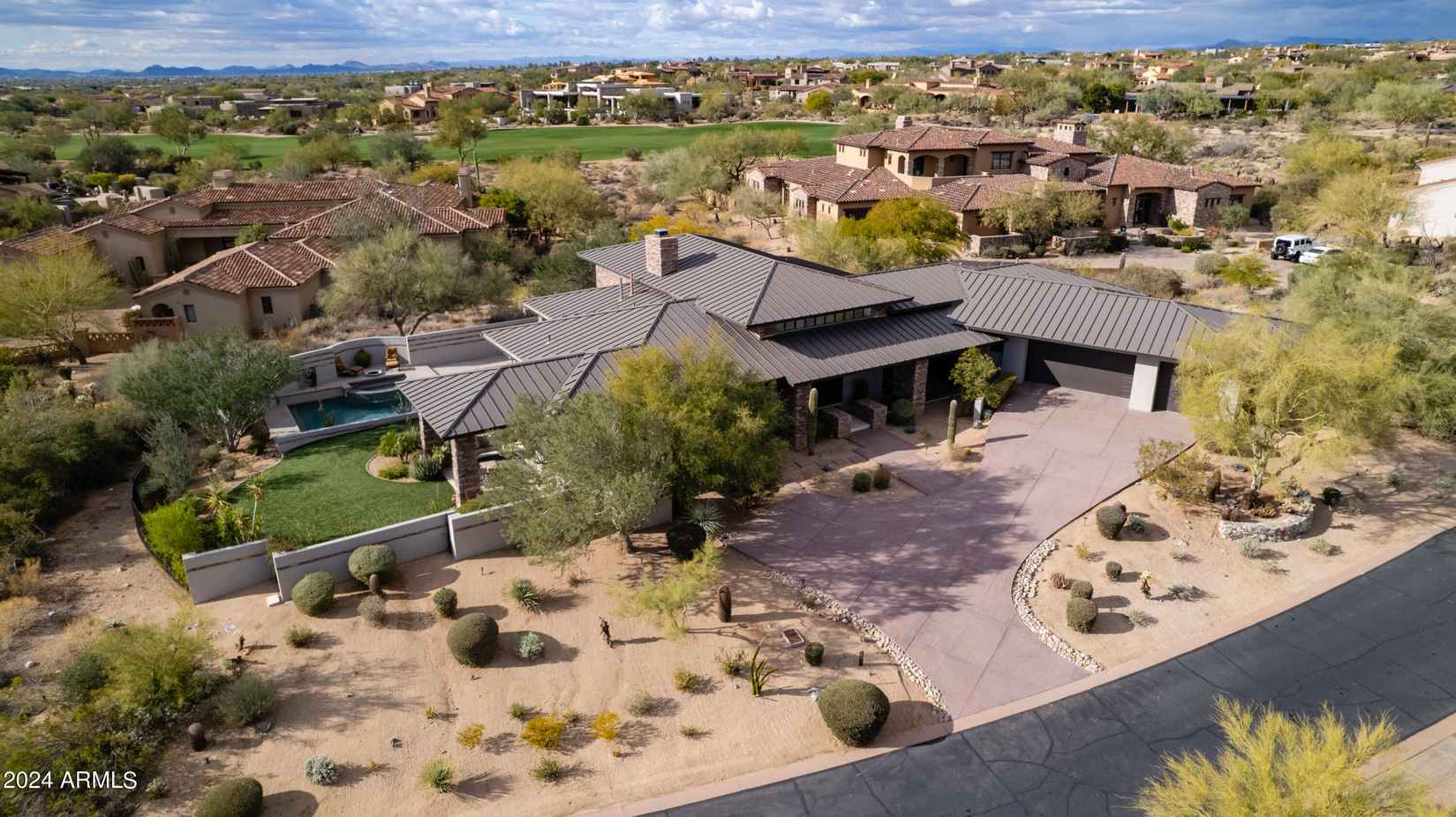 9810 E Thompson Peak Pkwy  