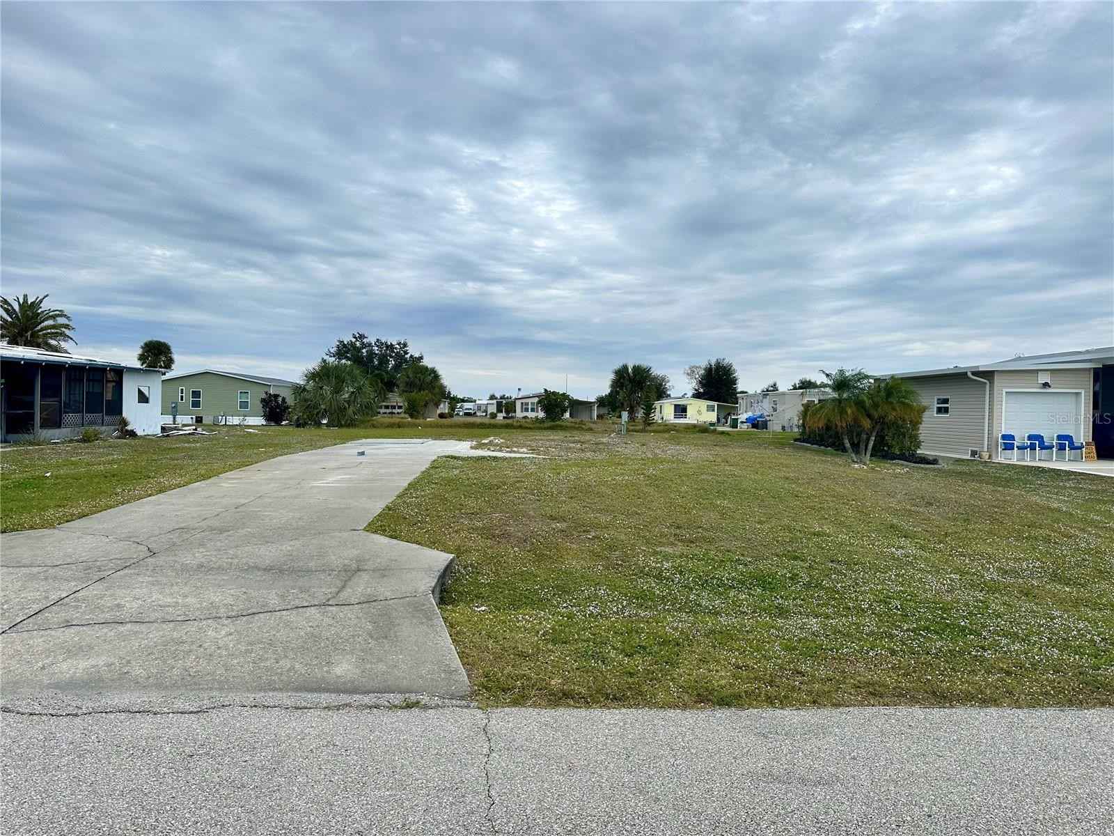 1433 Blue Heron Dr  