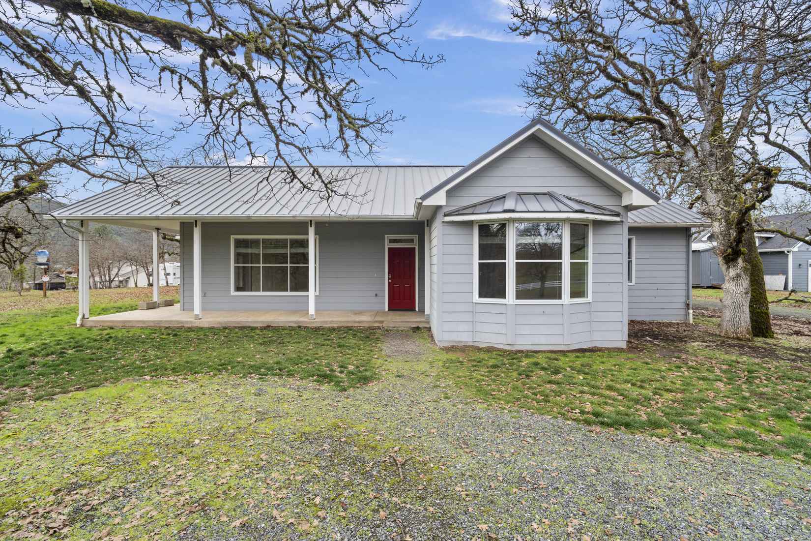 8633 John Day Dr  
