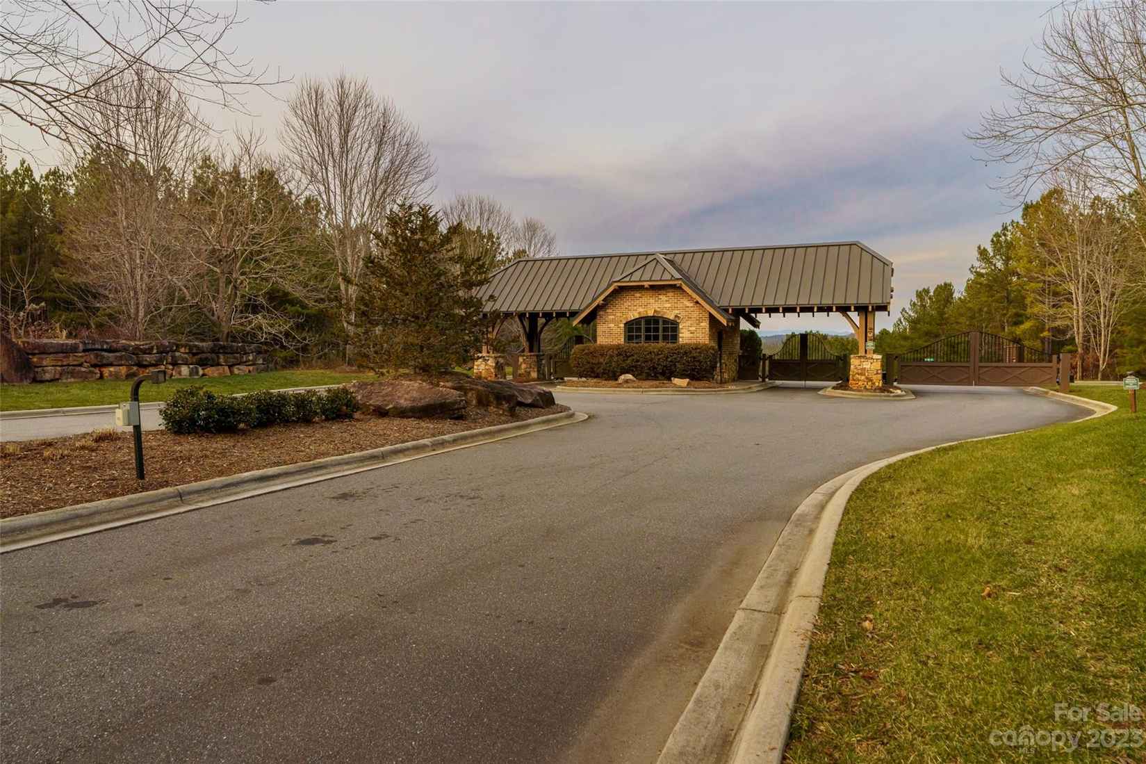 115 Table Rock Dr NW  