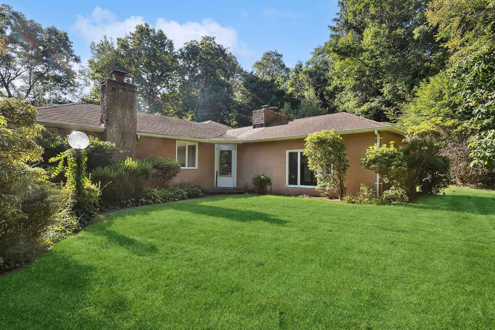 1986 Knollwood Rd  