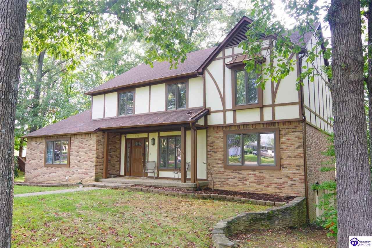 1040 Sherwood Dr  