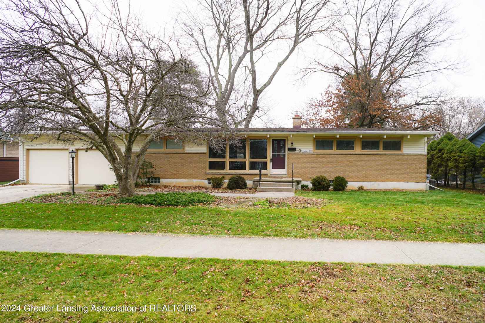 5832 Beuna Pkwy  