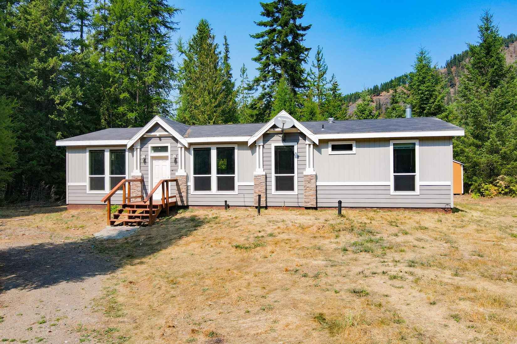 55 E Cabinet Wagon Rd  