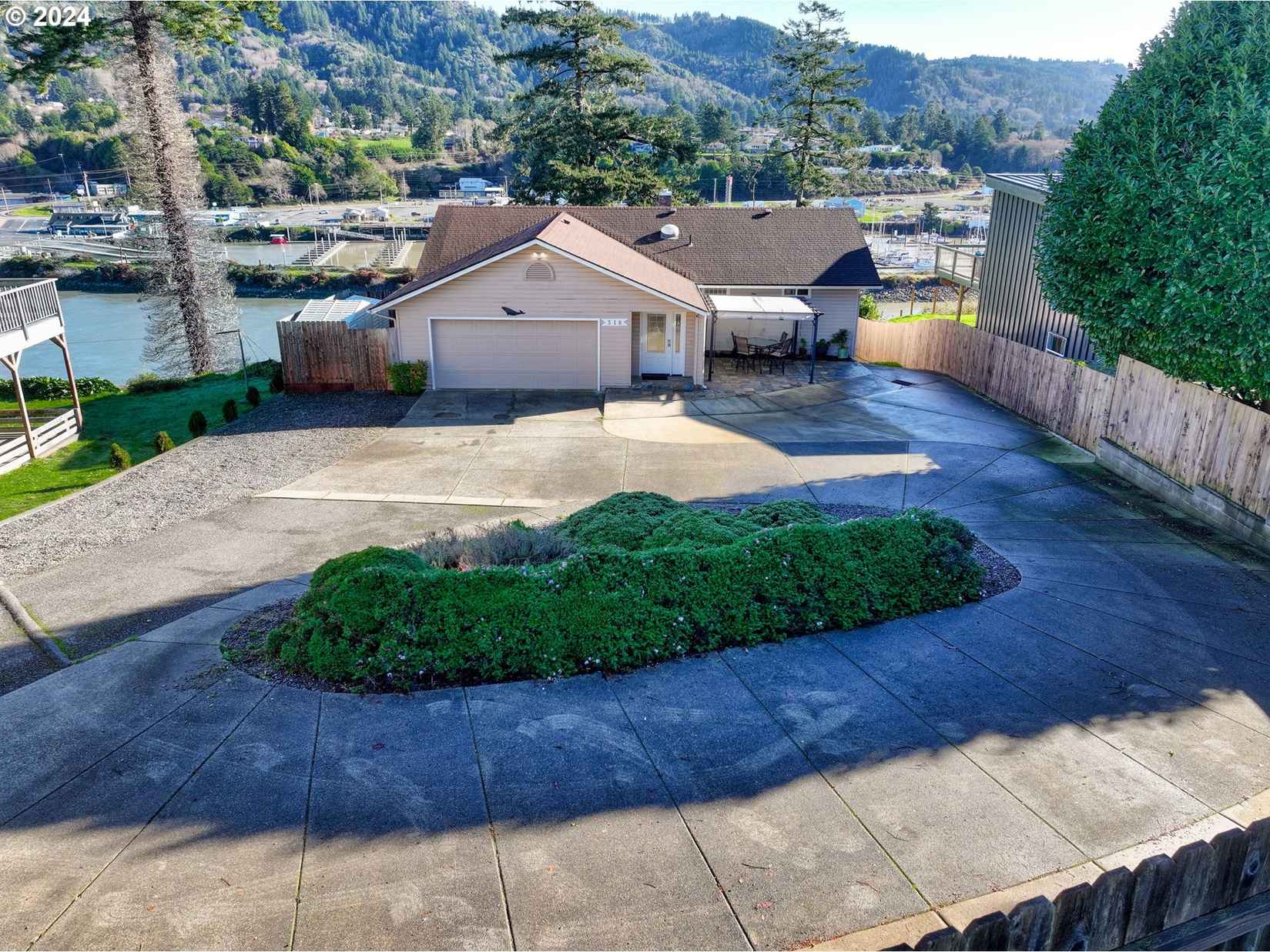318 Del Norte Ln  