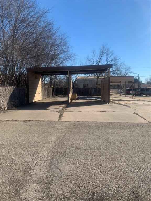 301 E Main St  
