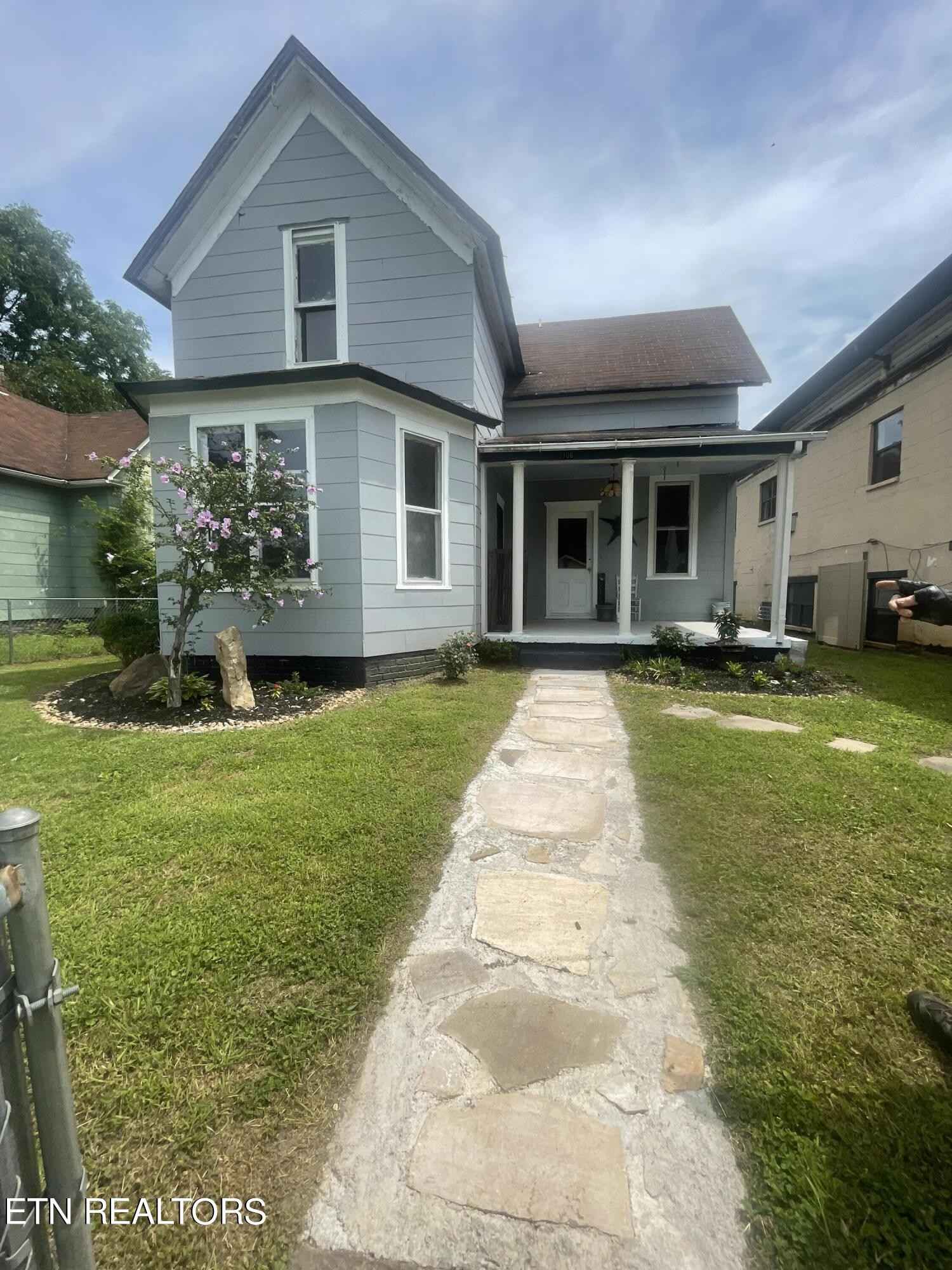 306 Carter Ave  