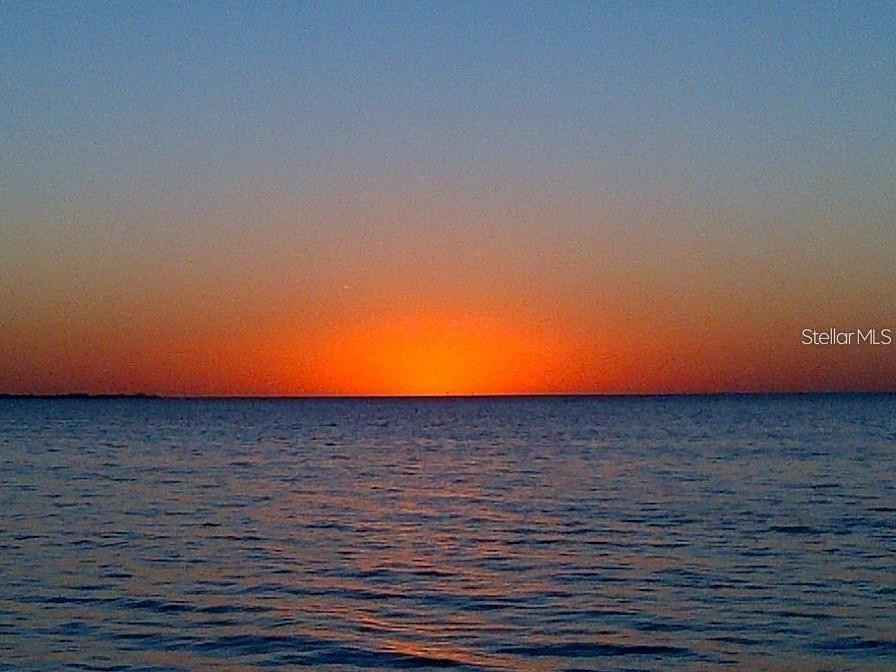 21 WESTSHORE Dr  