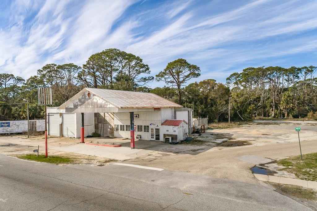 407 Hwy 98  