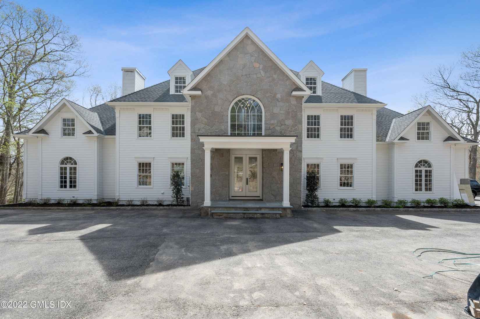 9 Highwood Ln  