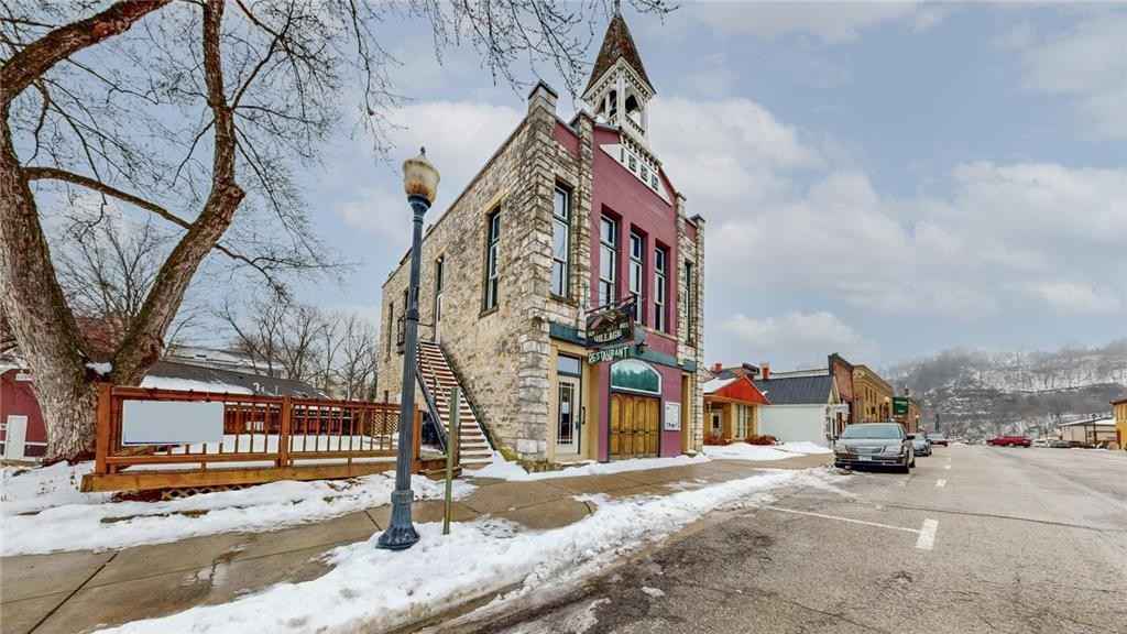 111 Coffee St  