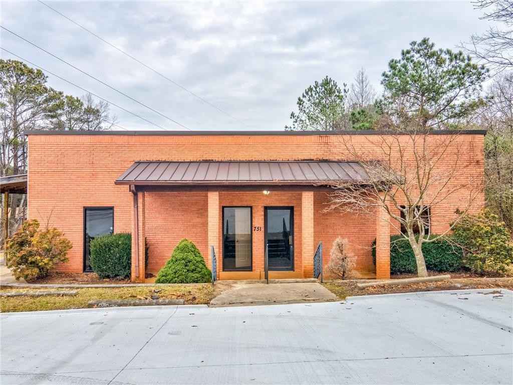 751 South Main St  