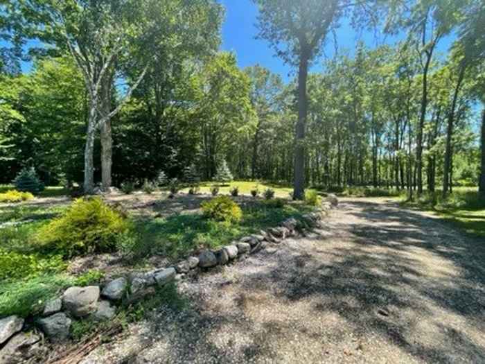 10774 Cedar Rd  