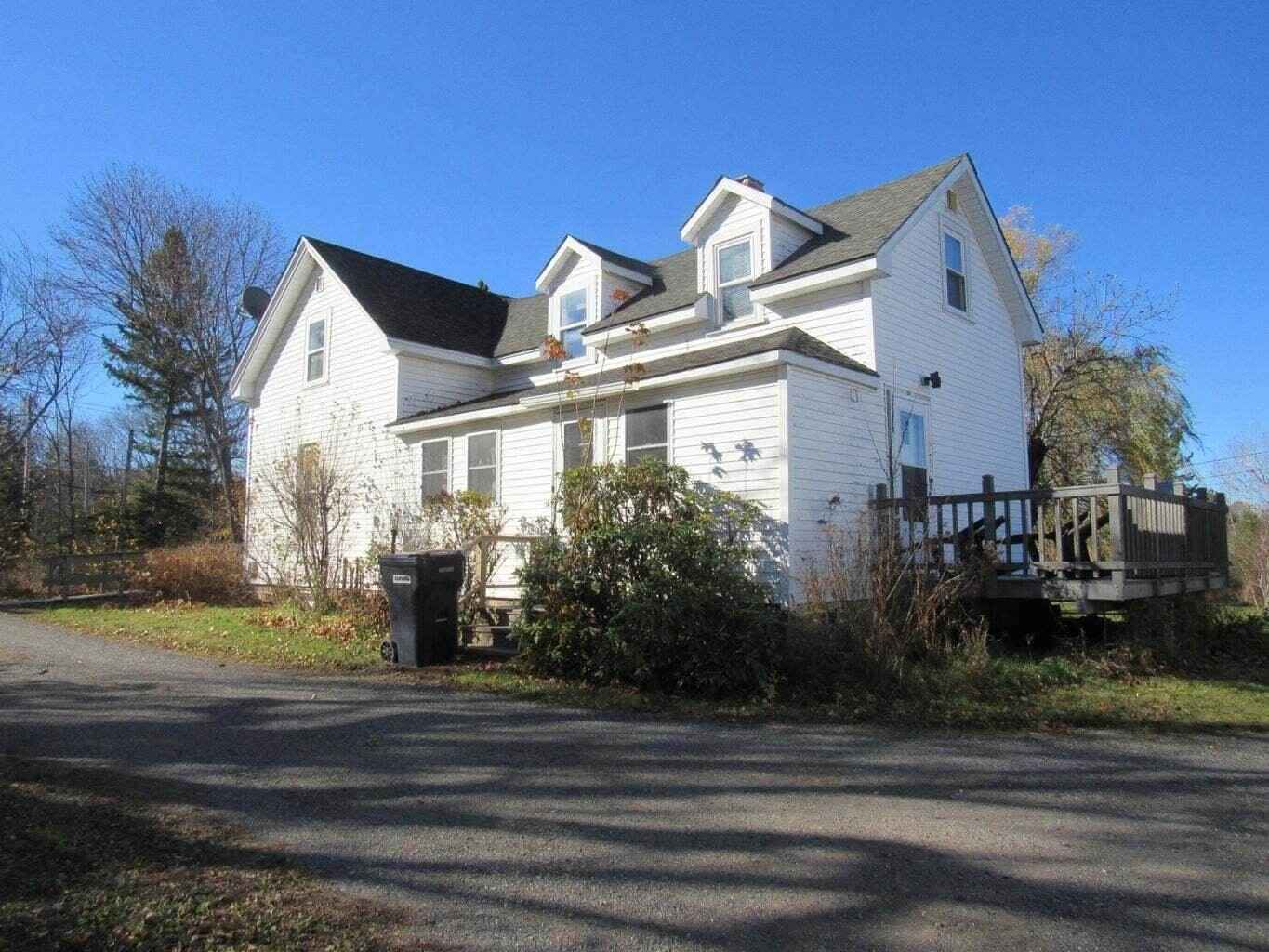 1397 Ohio St  